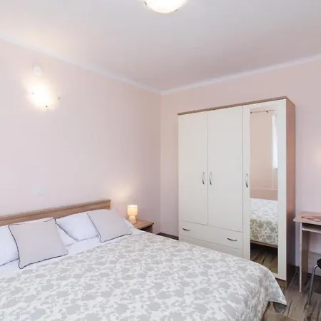 Apartmán Lena & Lara - One-bedroom With Terrace And Sea View Dubrovník